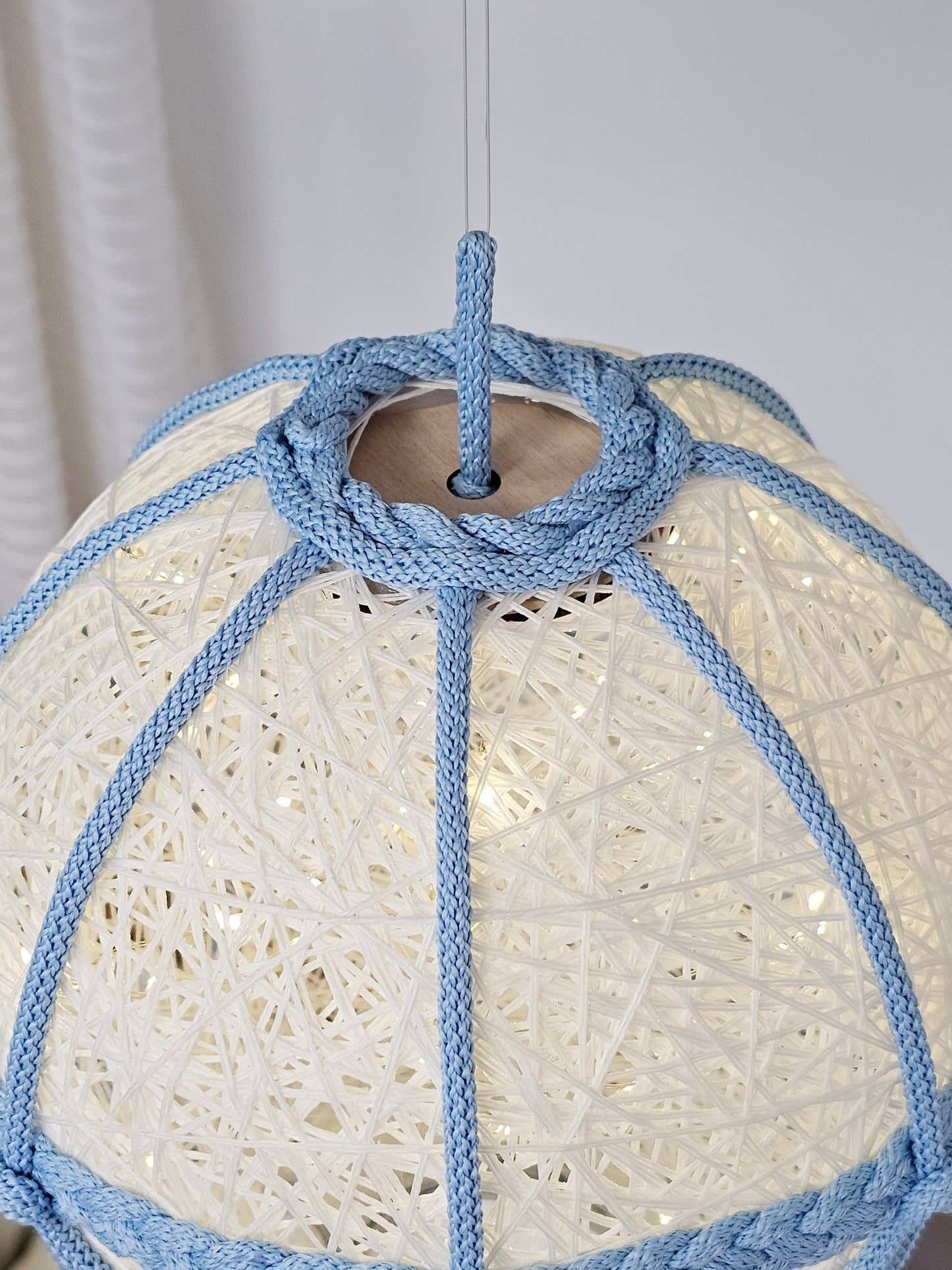 White and blue lamp - air balloon