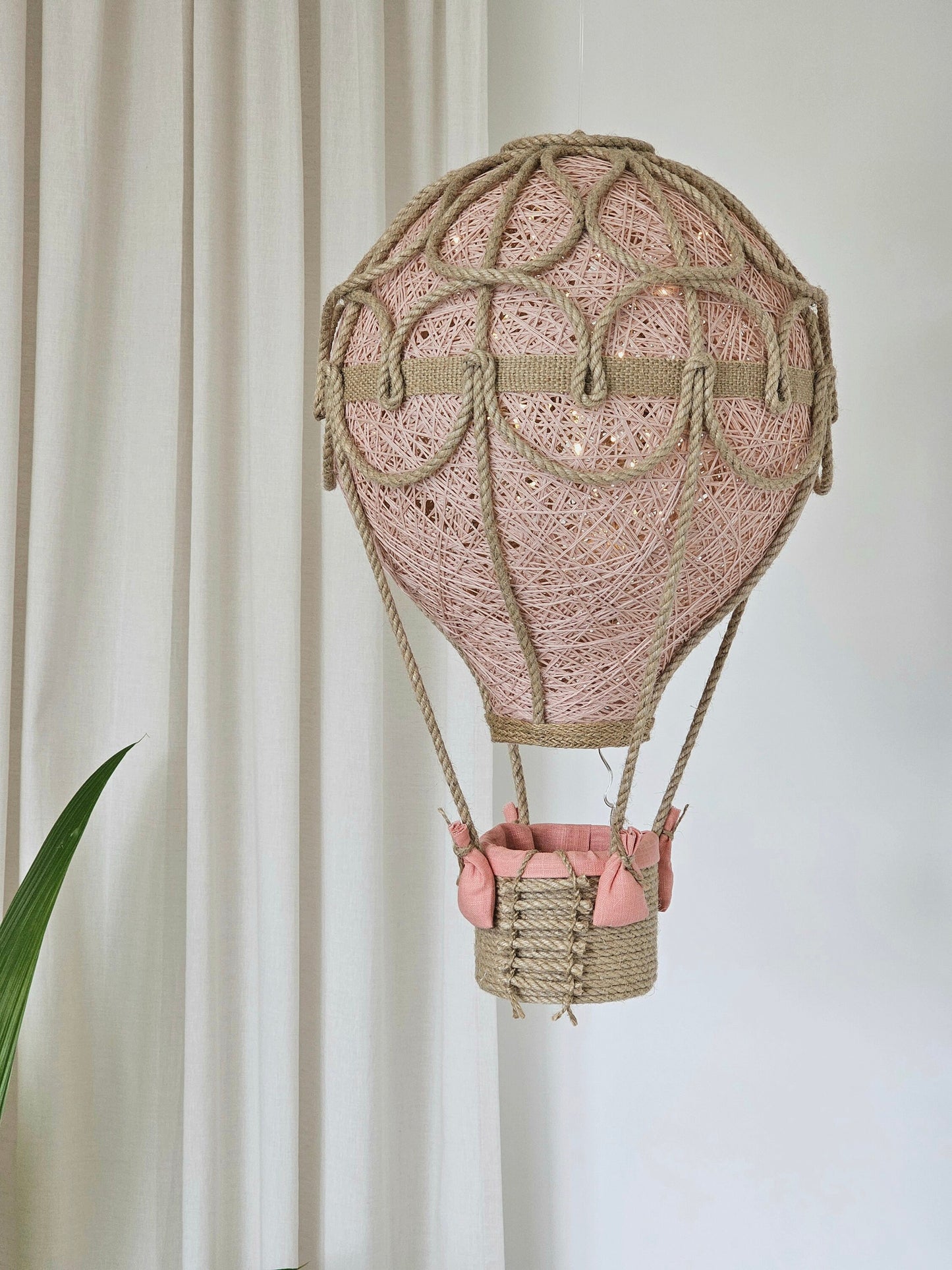 Ash pink lamp - air balloon